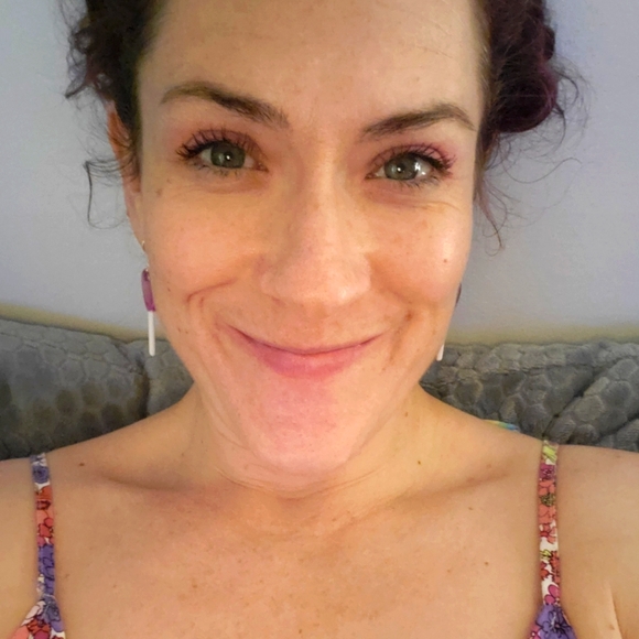 Meet your Posher, Kerry - Picture 1 of 1